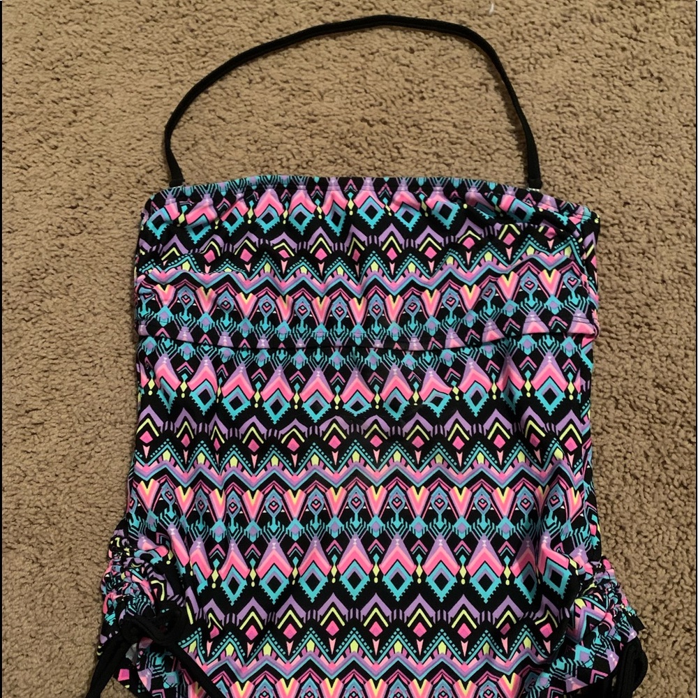 Tankini with removable straps